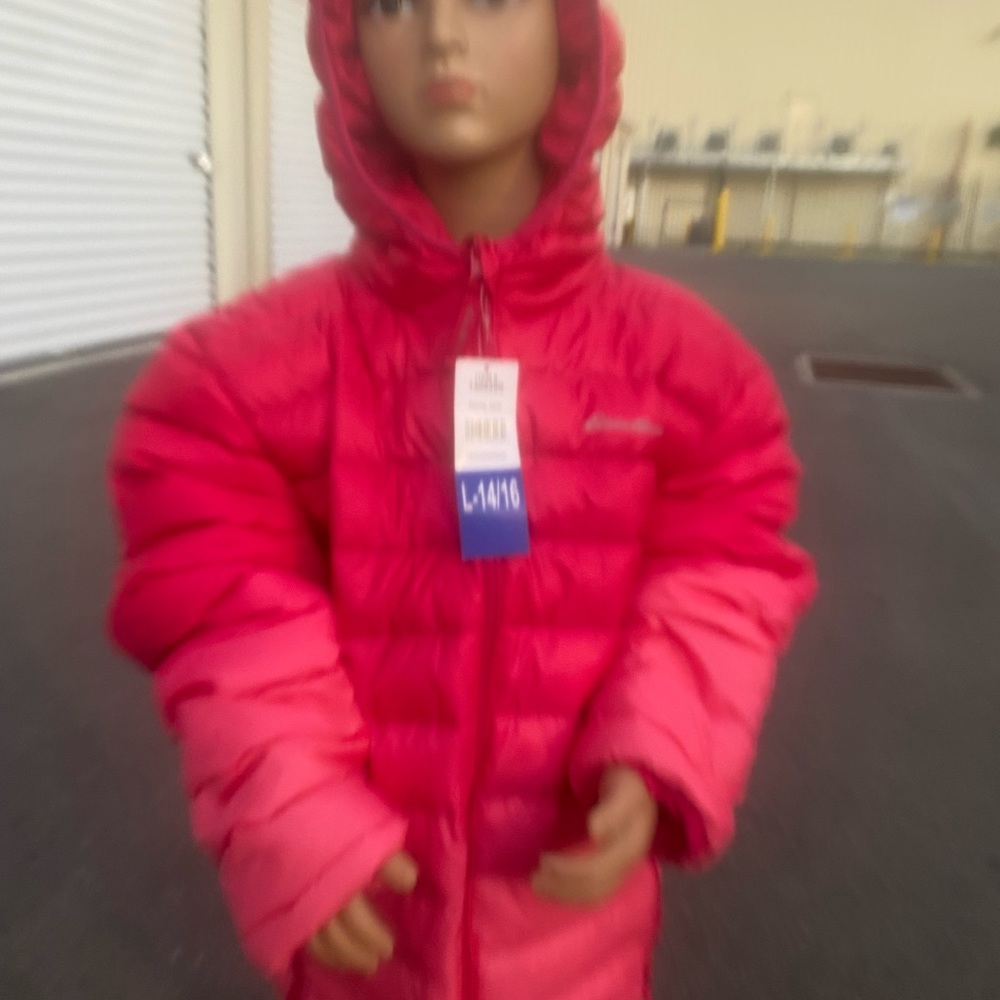 EDDIE BAUER BRAND NEW KIDS UNISEX LIGHTWEIGHT JACKET WITH HOOD AND ZIPPERS.